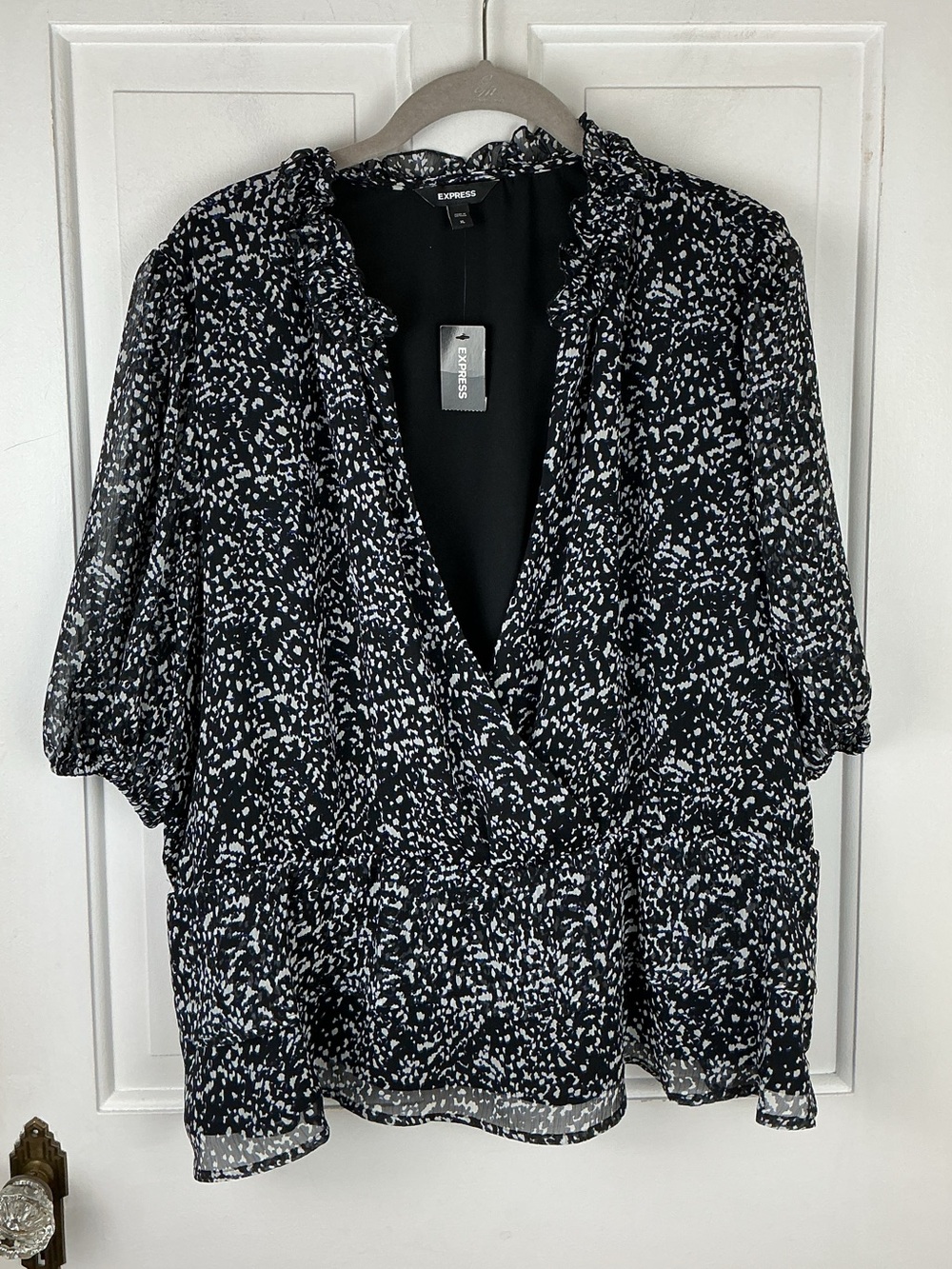 Express Floral Print Faux Wrap Blouse Top XL Womens Short Sleeve